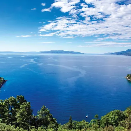 Gorgeous In Bregi With Kitchen * Breza