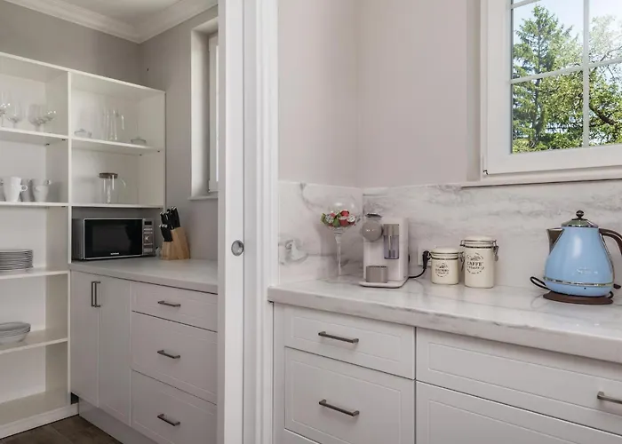 Gorgeous In Bregi With Kitchen Breza