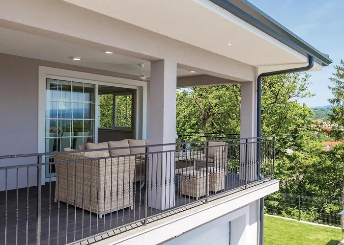 Gorgeous In Bregi With Kitchen * Breza